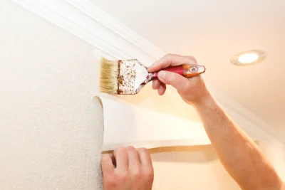 Pose de papier peint à Gibret — revêtements muraux et toiles de verre